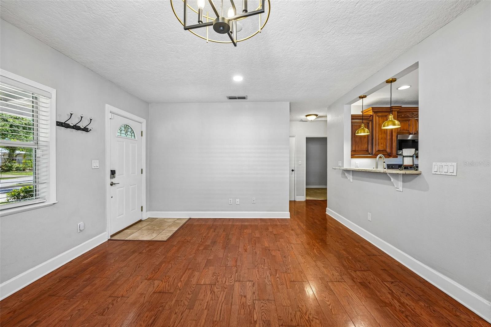 3924 W BAY VIEW AVE — photo 4