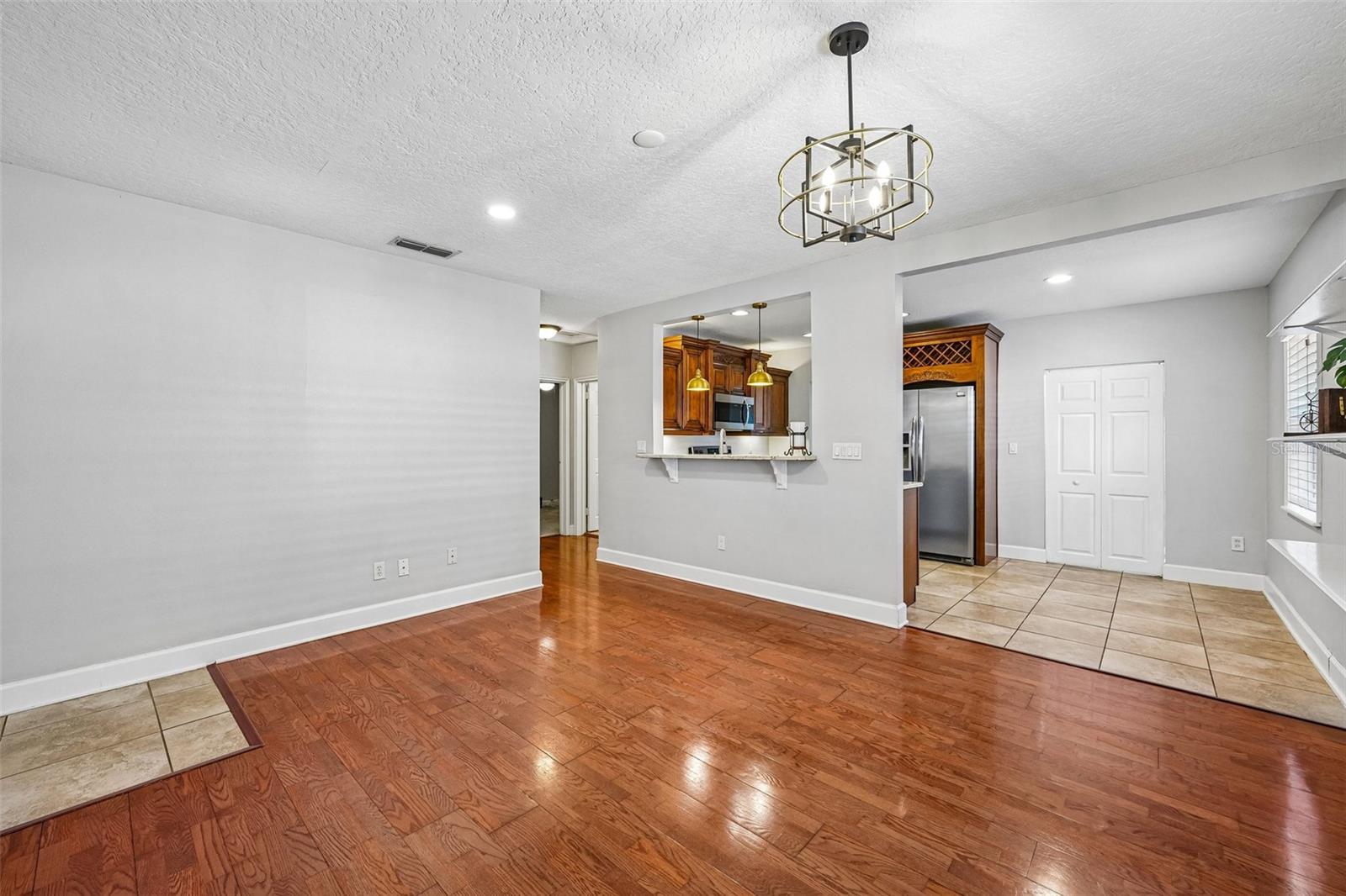 3924 W BAY VIEW AVE — photo 5