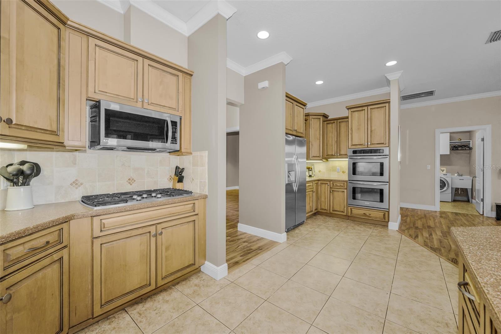 1888 BUGLE LN — photo 15