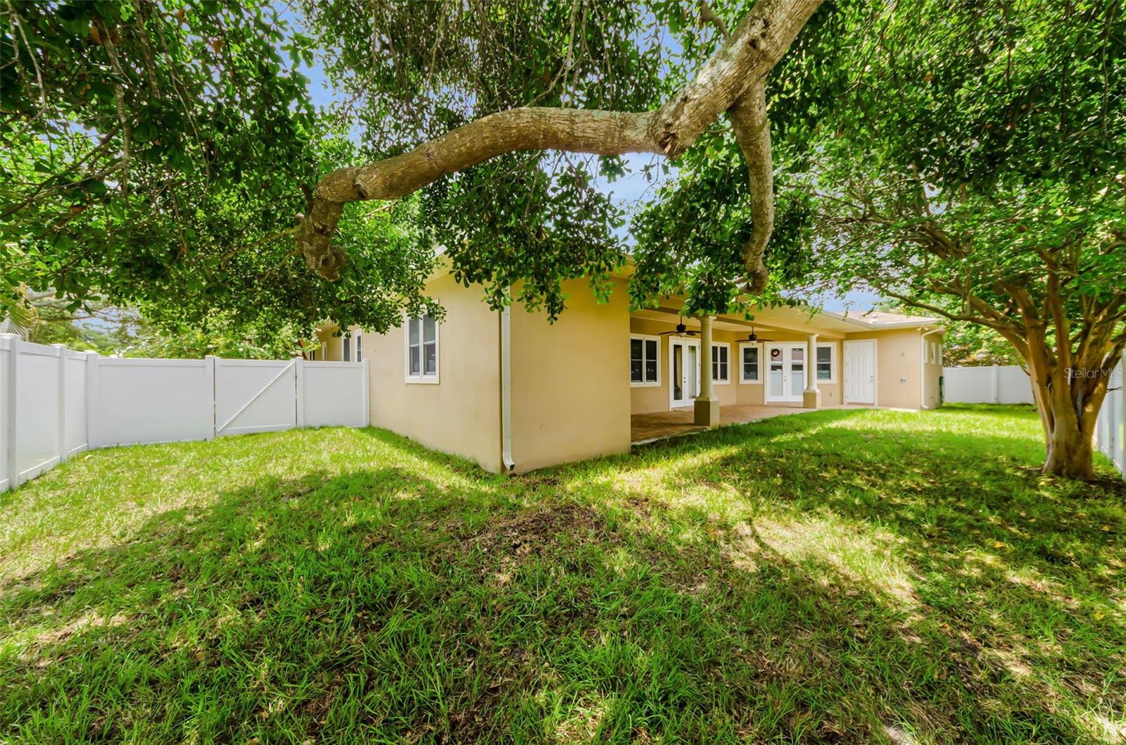 1888 BUGLE LN — photo 65