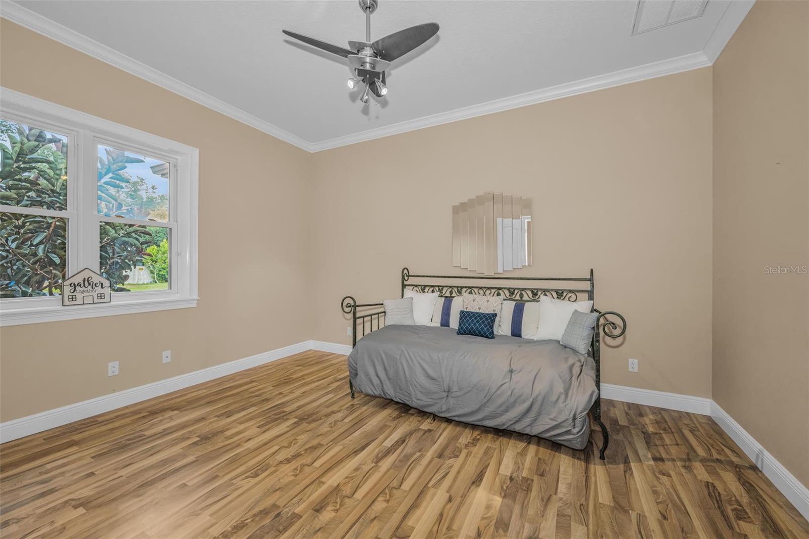 1888 BUGLE LN — photo 10