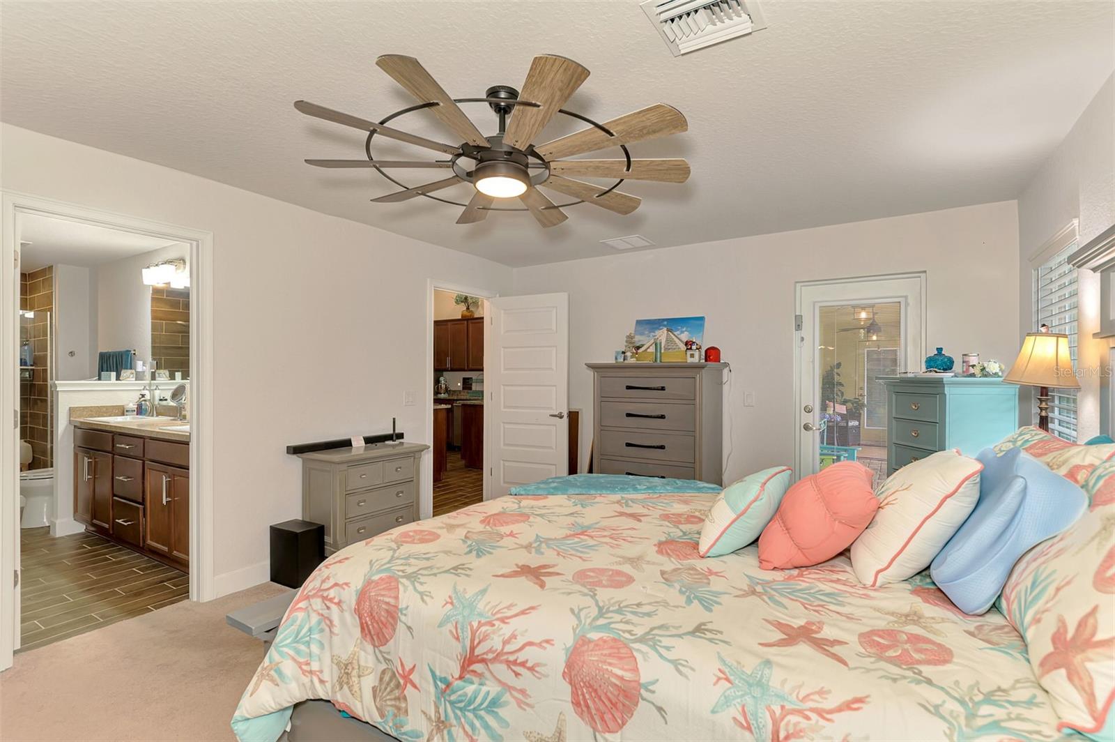 2443 LANCASTER LN — photo 35