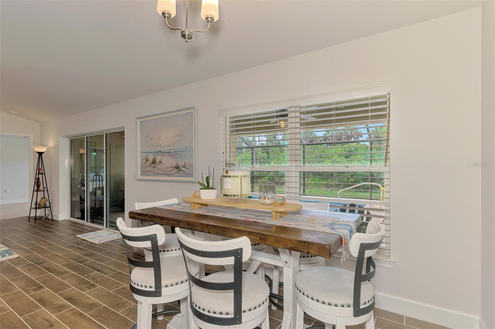 2443 LANCASTER LN — photo 27