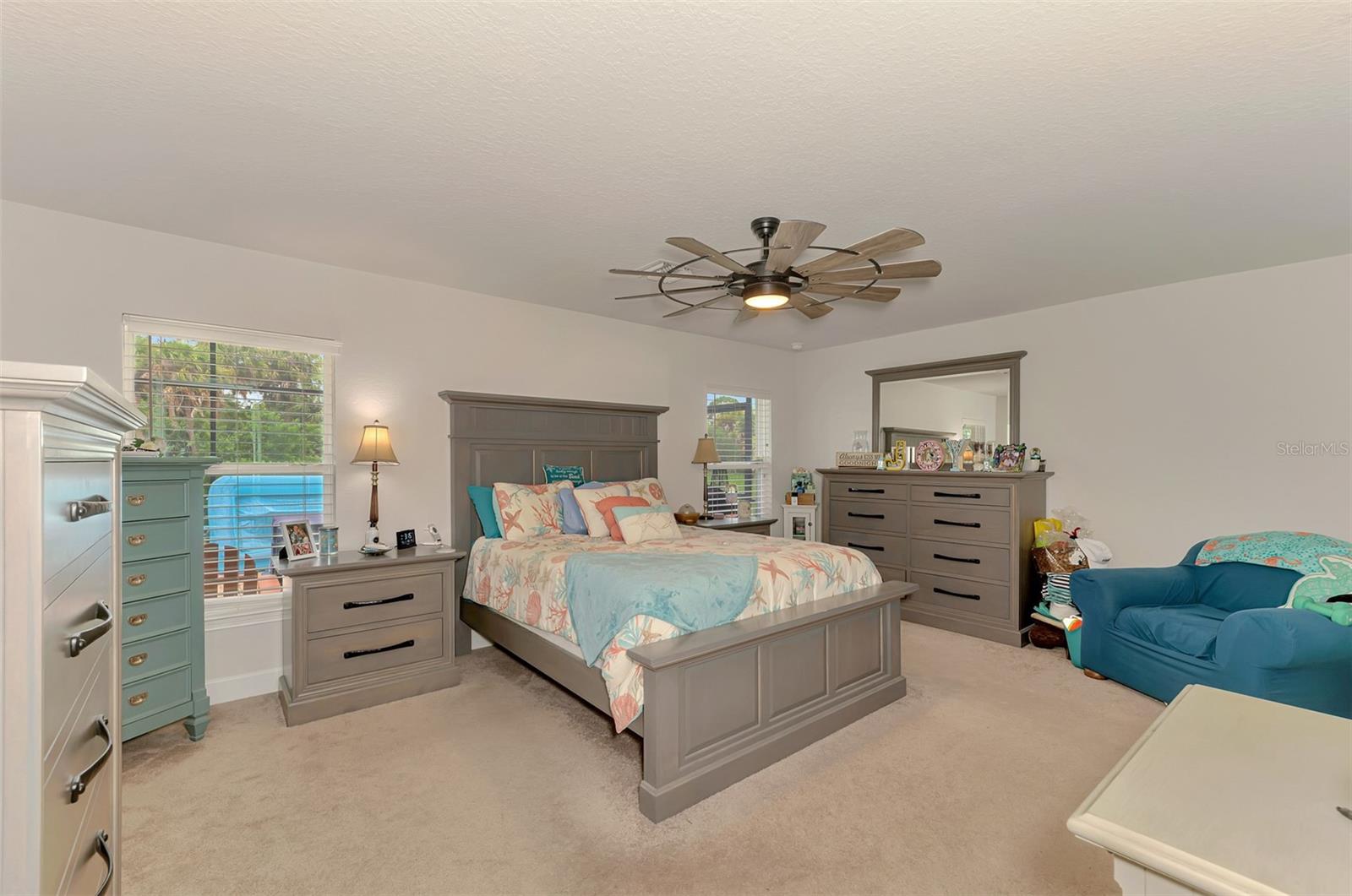 2443 LANCASTER LN — photo 32