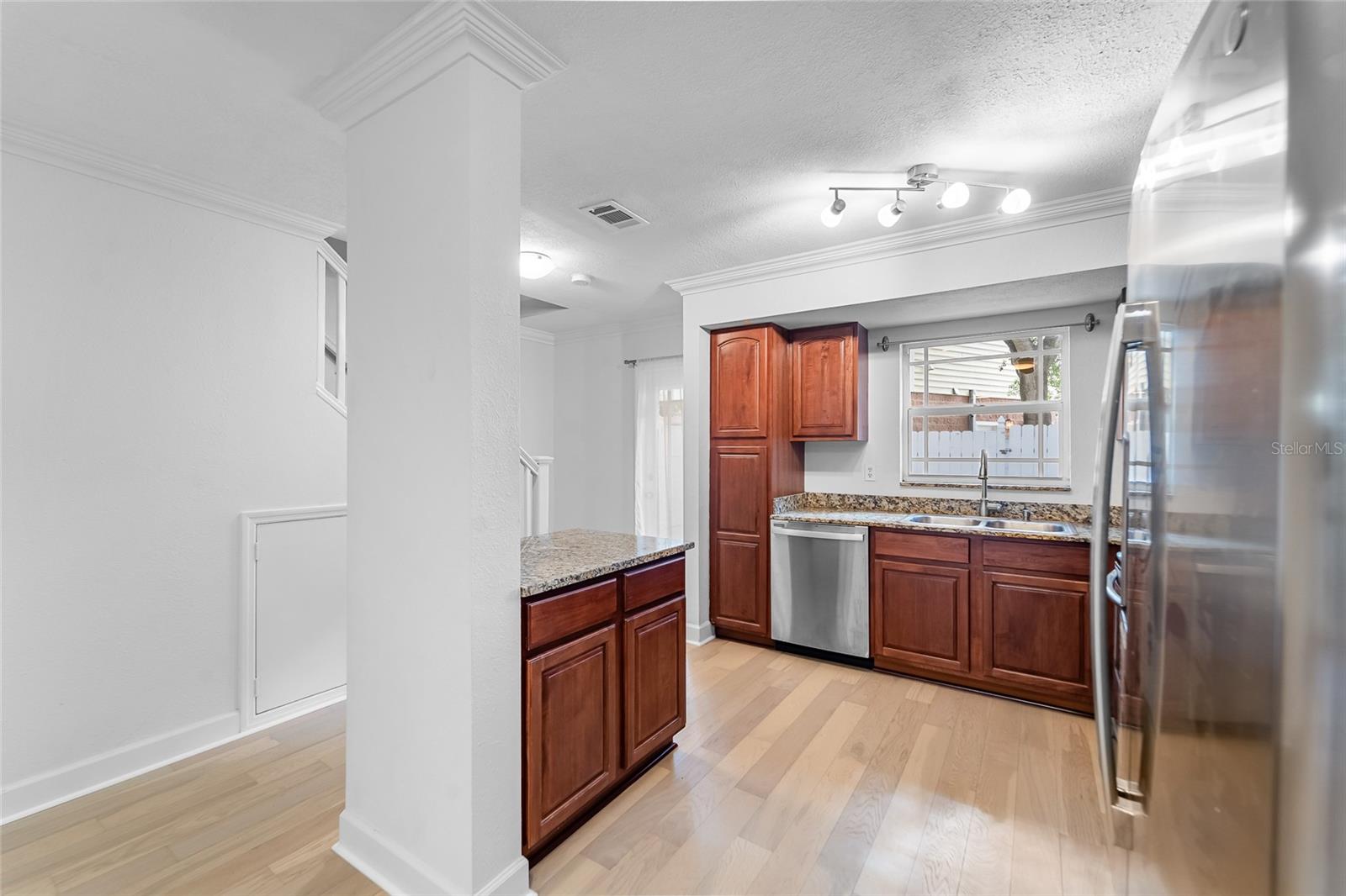 106 S HABANA AVE #7 — photo 11