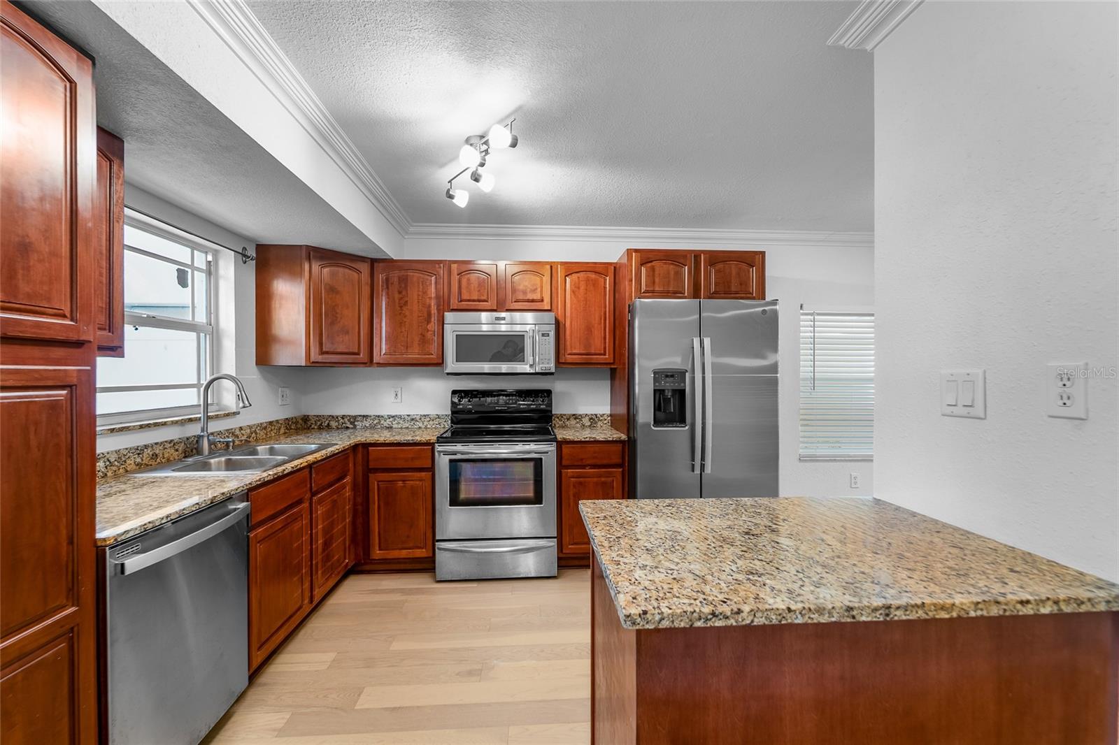 106 S HABANA AVE #7 — photo 7