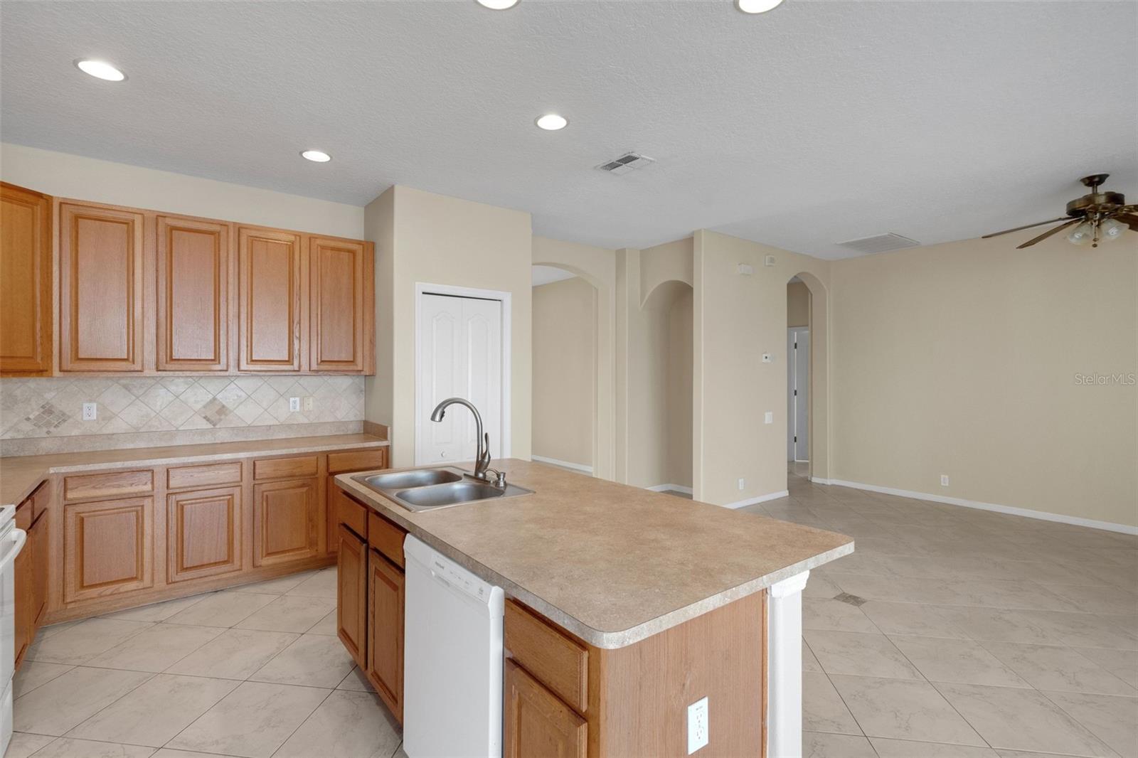 14551 POTTERTON CIR — photo 6