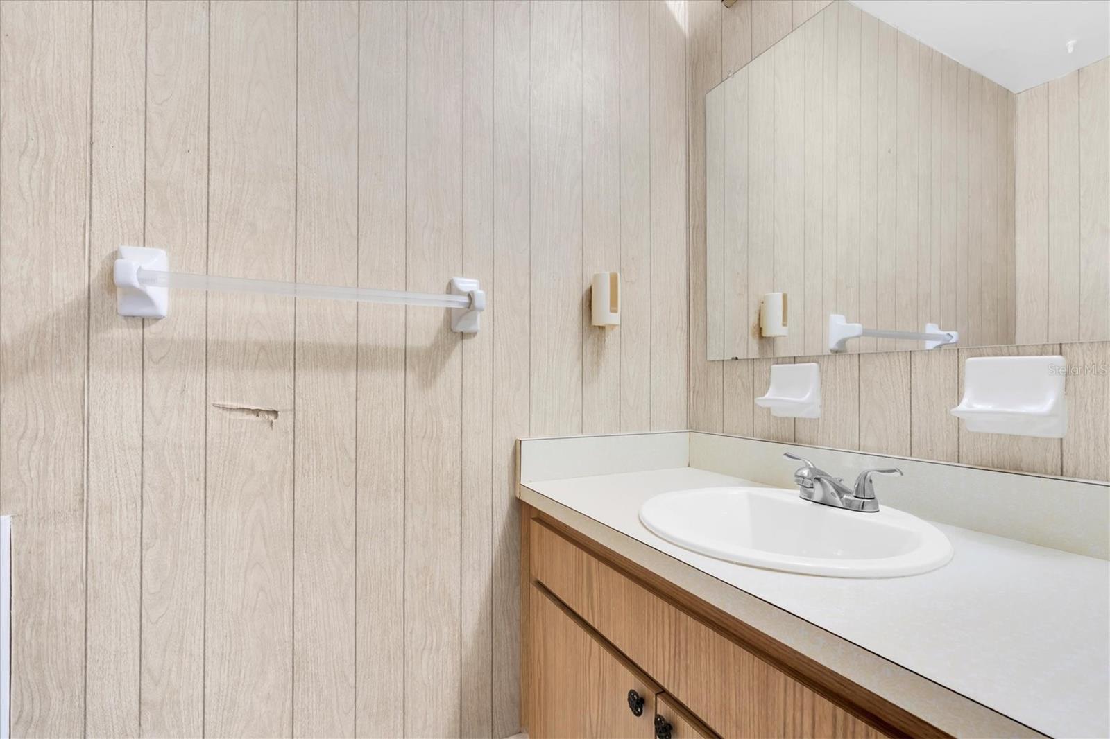 5060 76TH AVE N #402 — photo 20
