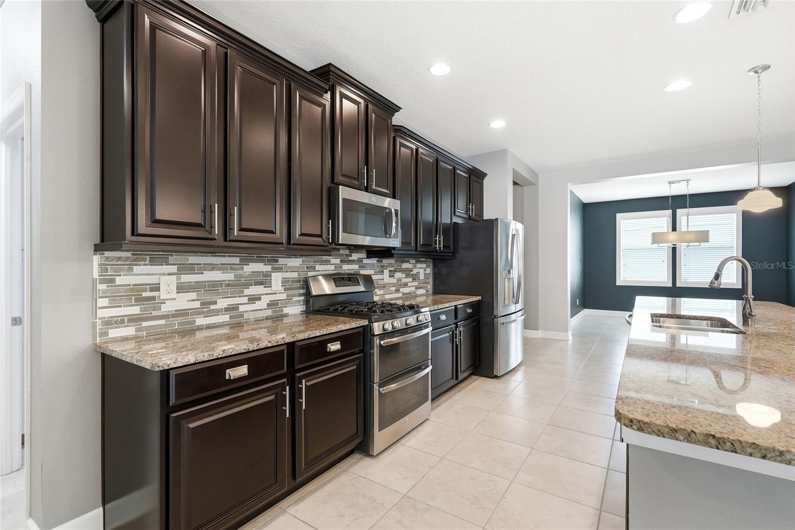 924 BUTTERCUP GLN — photo 14