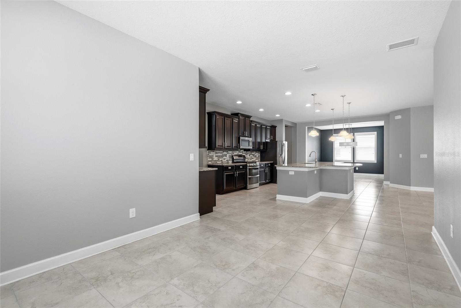 924 BUTTERCUP GLN — photo 18