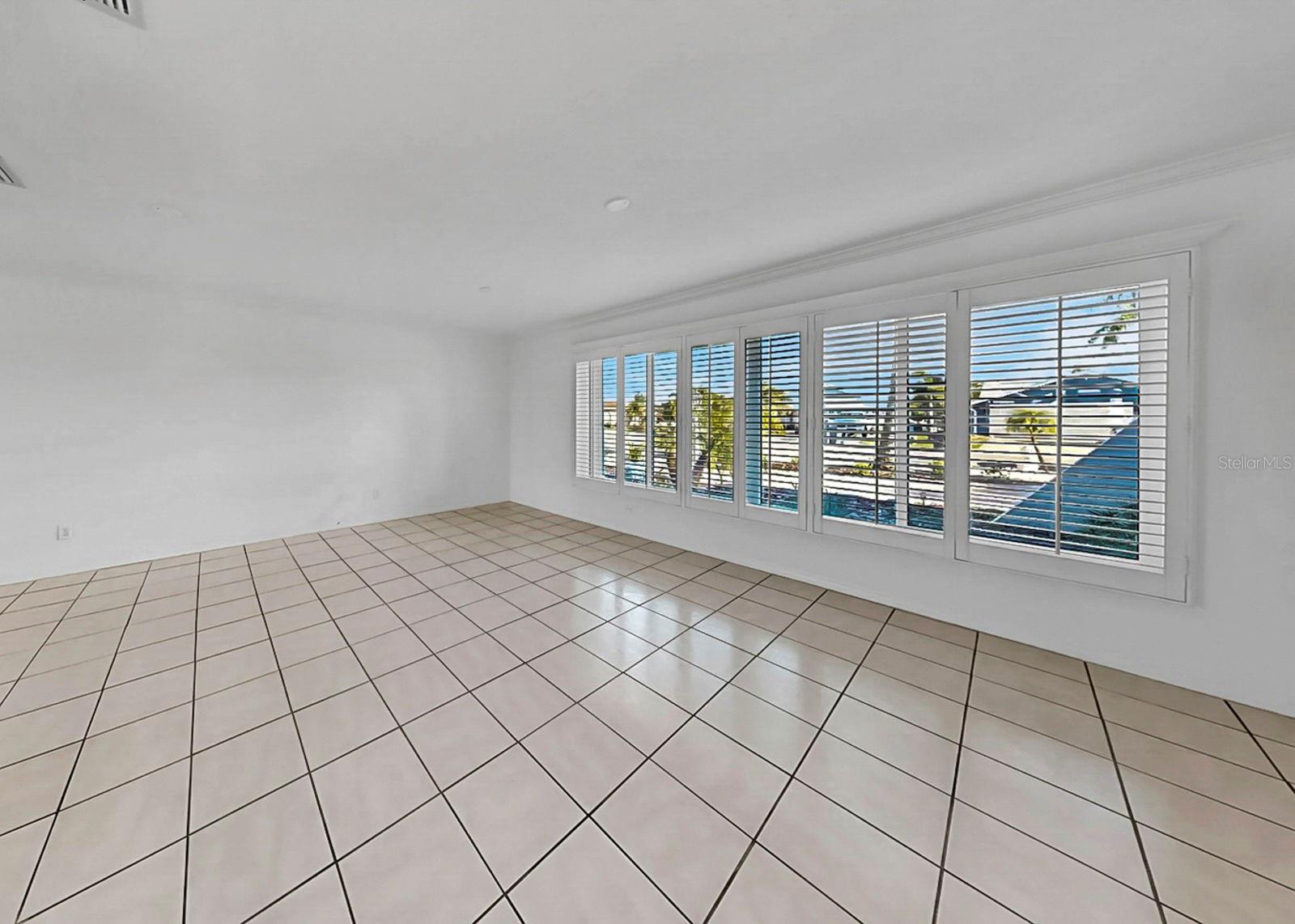 6344 COTTONWOOD LN — photo 12