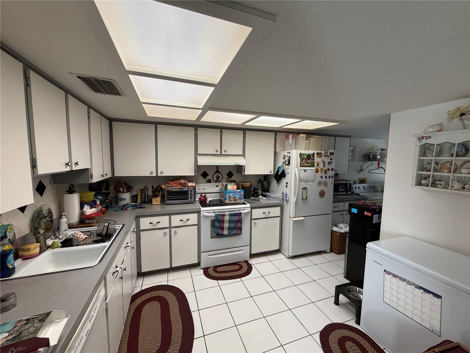 4317 TIBURON DR — photo 4