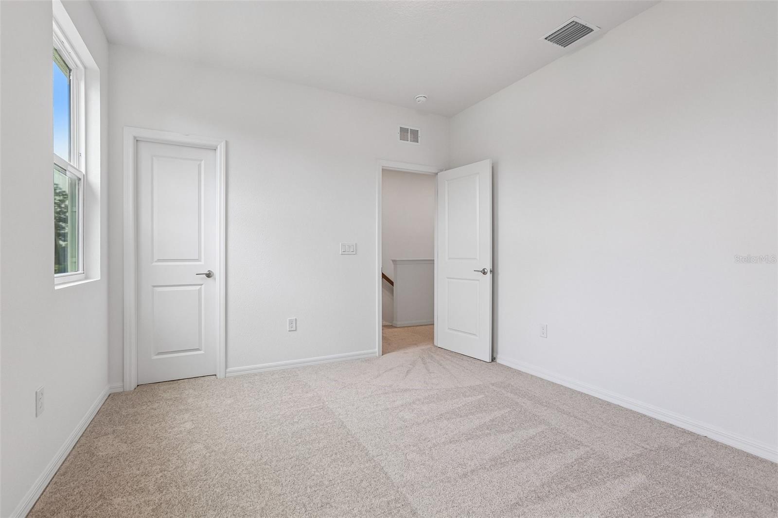 607 SILVER STREAM CT — photo 19