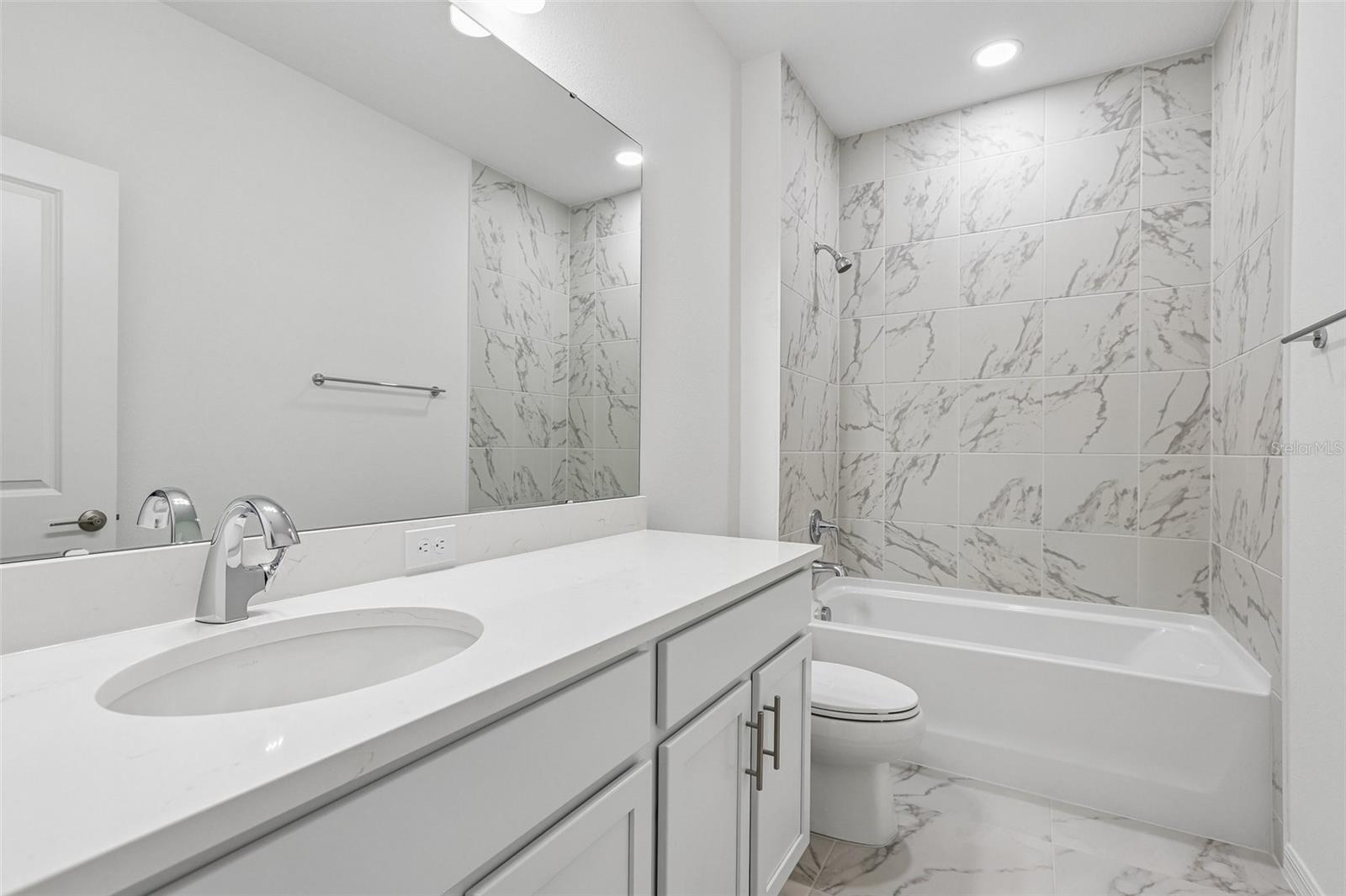 607 SILVER STREAM CT — photo 22