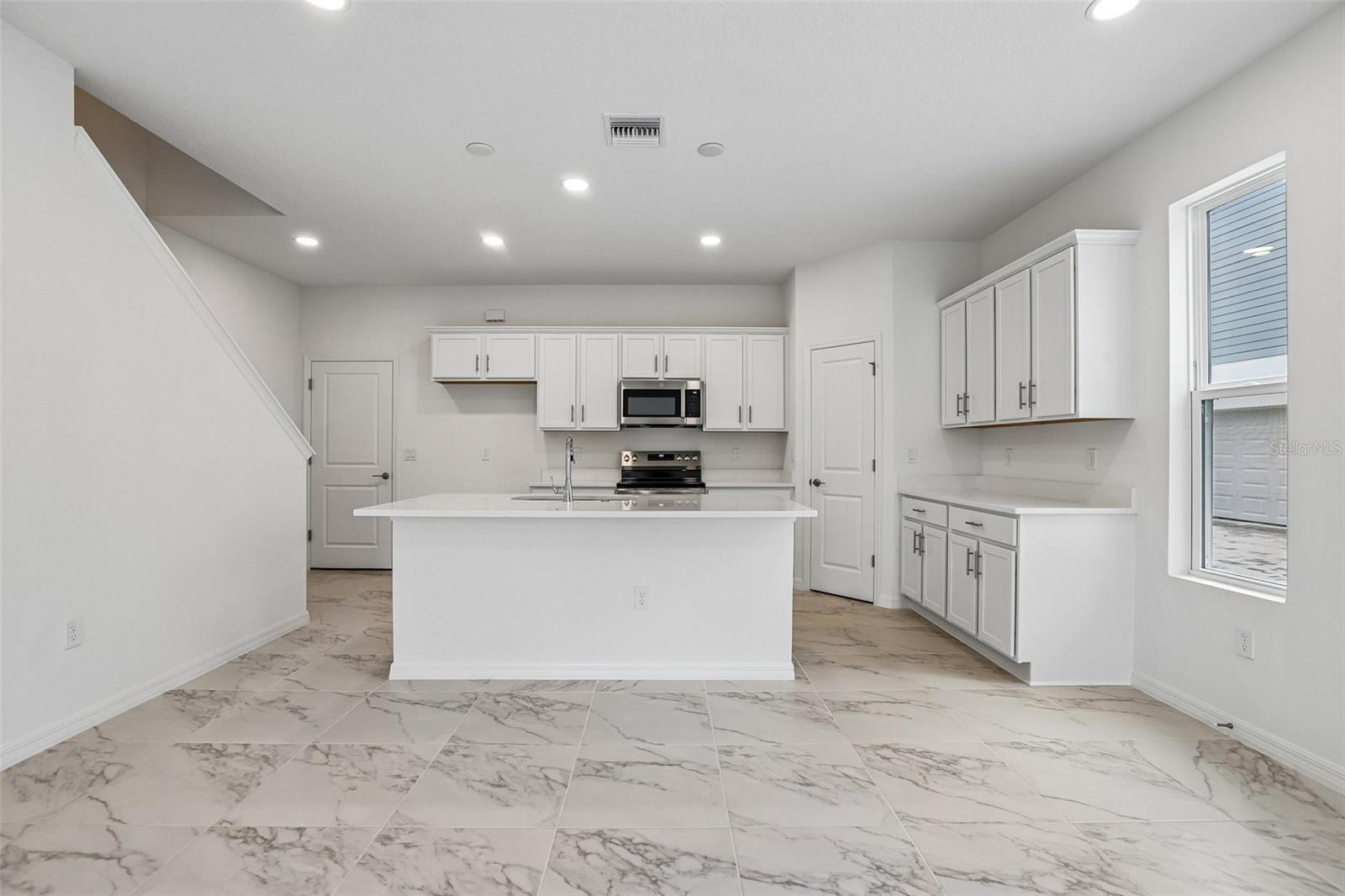 607 SILVER STREAM CT — photo 12