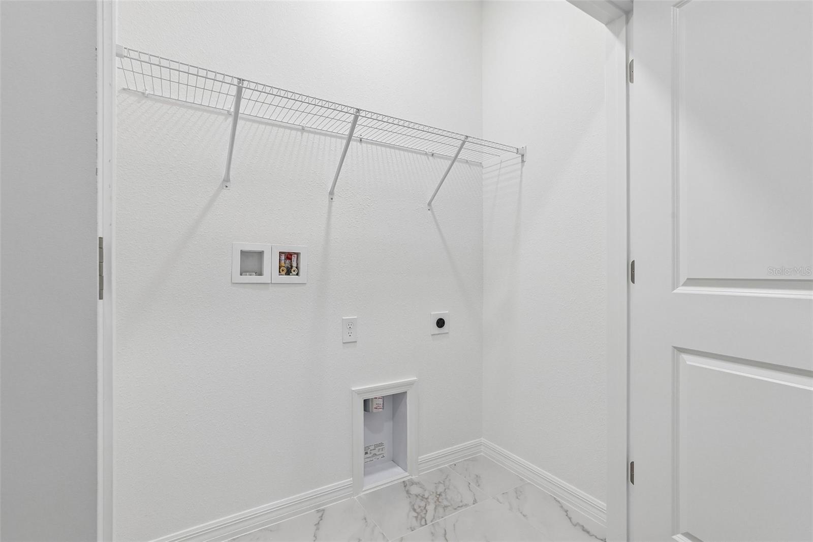 607 SILVER STREAM CT — photo 23