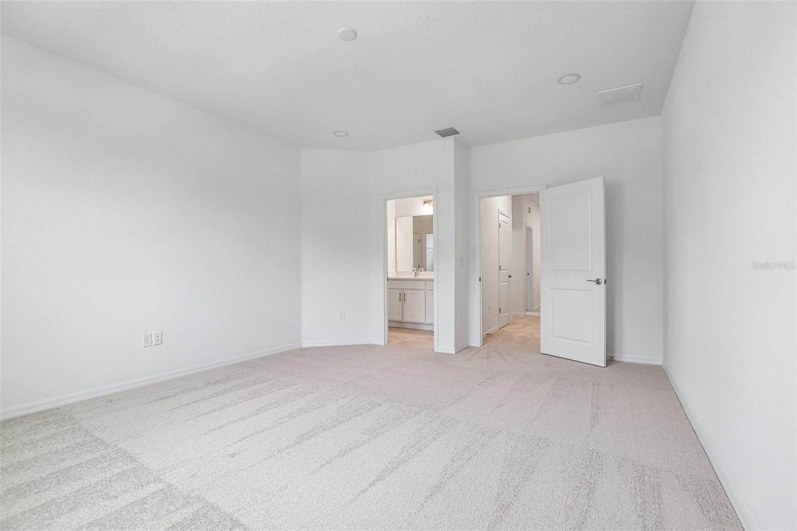 607 SILVER STREAM CT — photo 28
