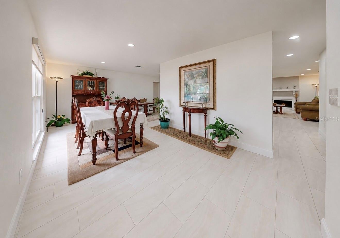 803 LEISEY CIR — photo 15