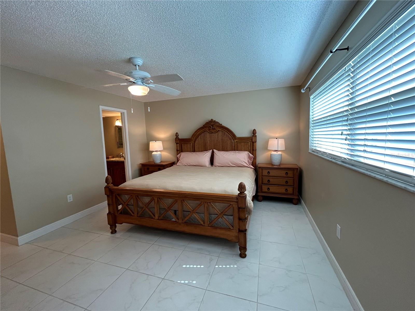 4040 IRONWOOD CIR #404F — photo 11