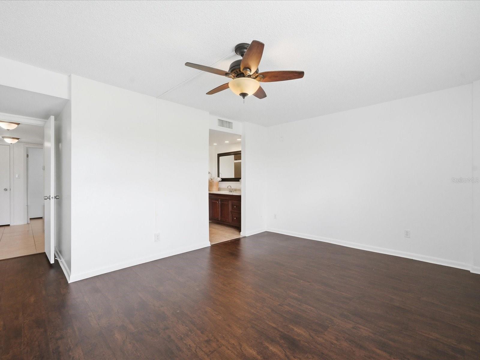 13626 GREENFIELD DR #401 — photo 26