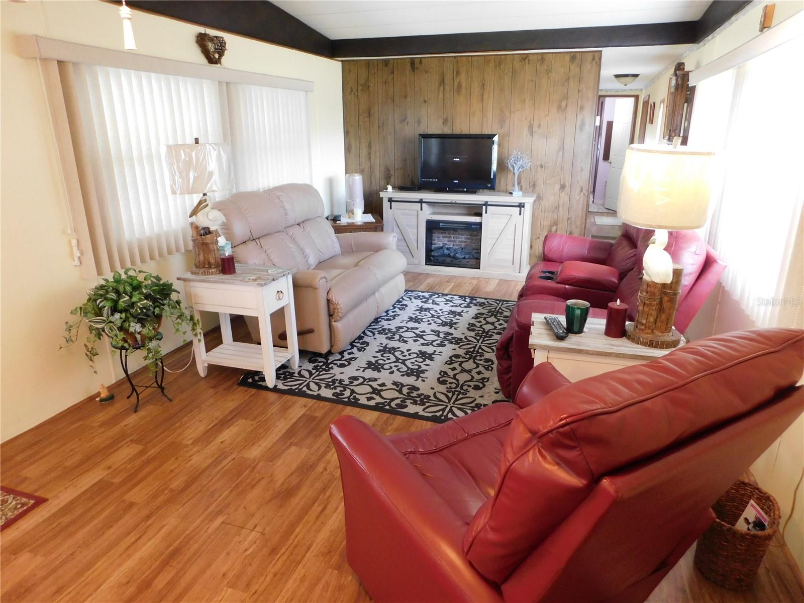 5315 ANTIGUA DR — photo 22