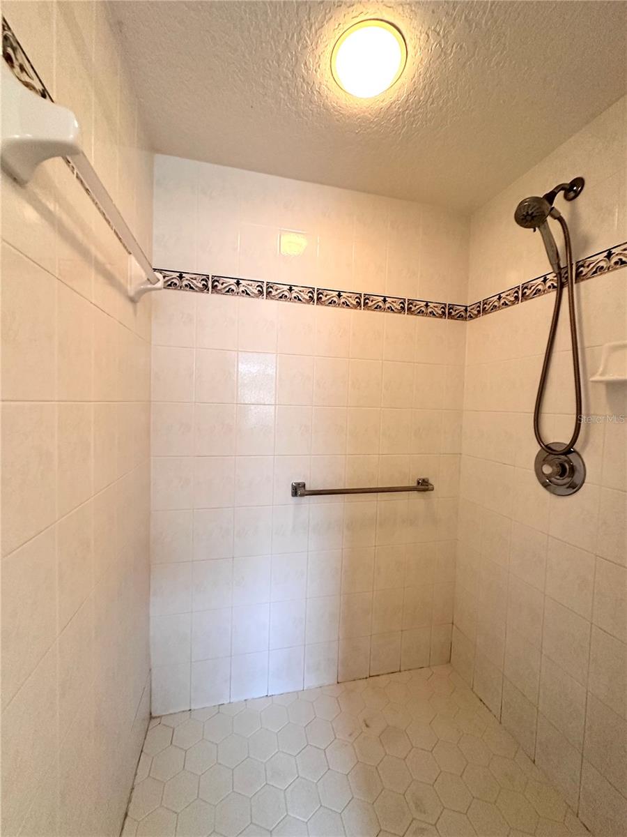29439 SCHINNECOCK HILLS LN — photo 24