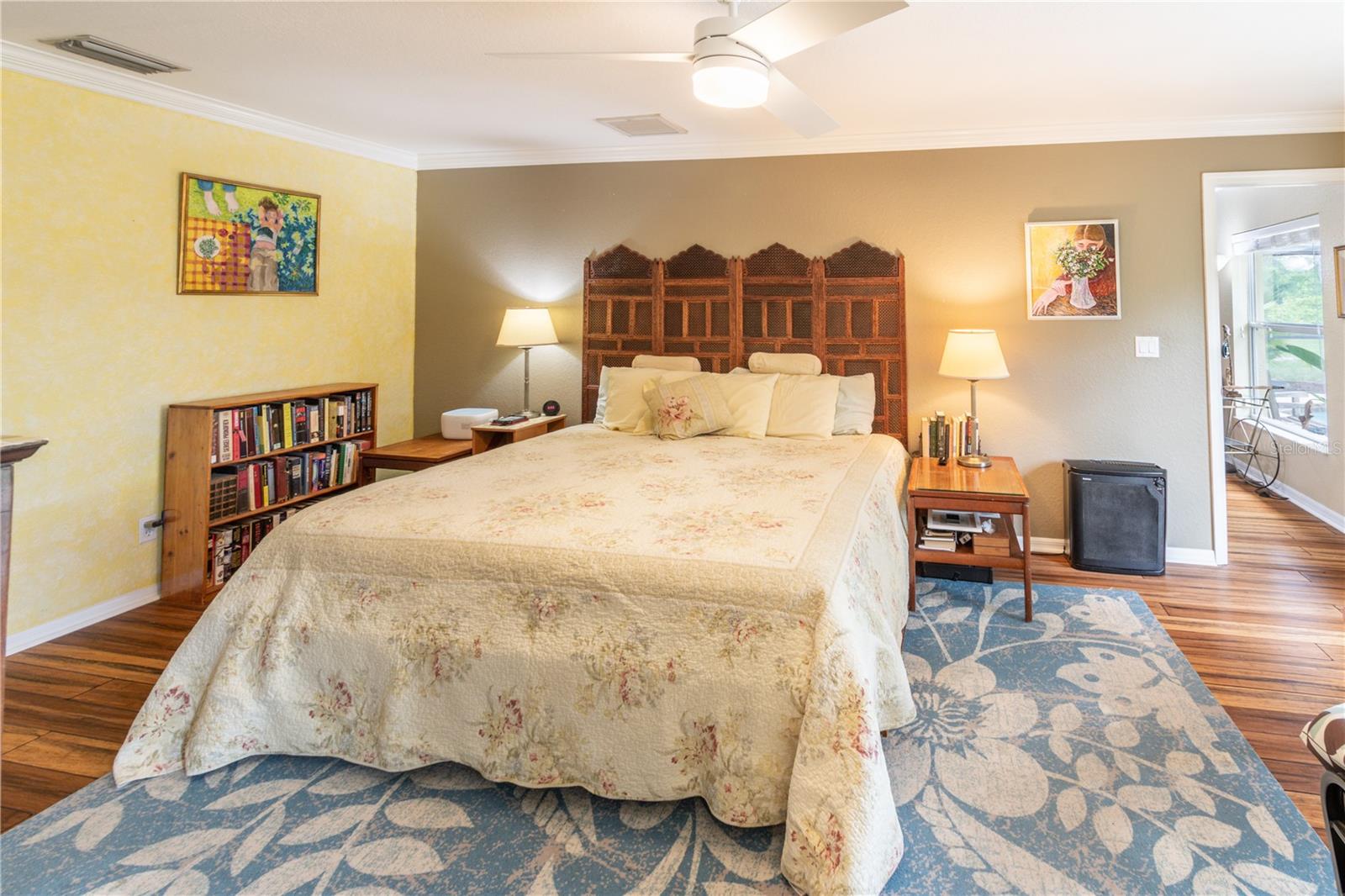 5769 E PRICE BLVD — photo 33