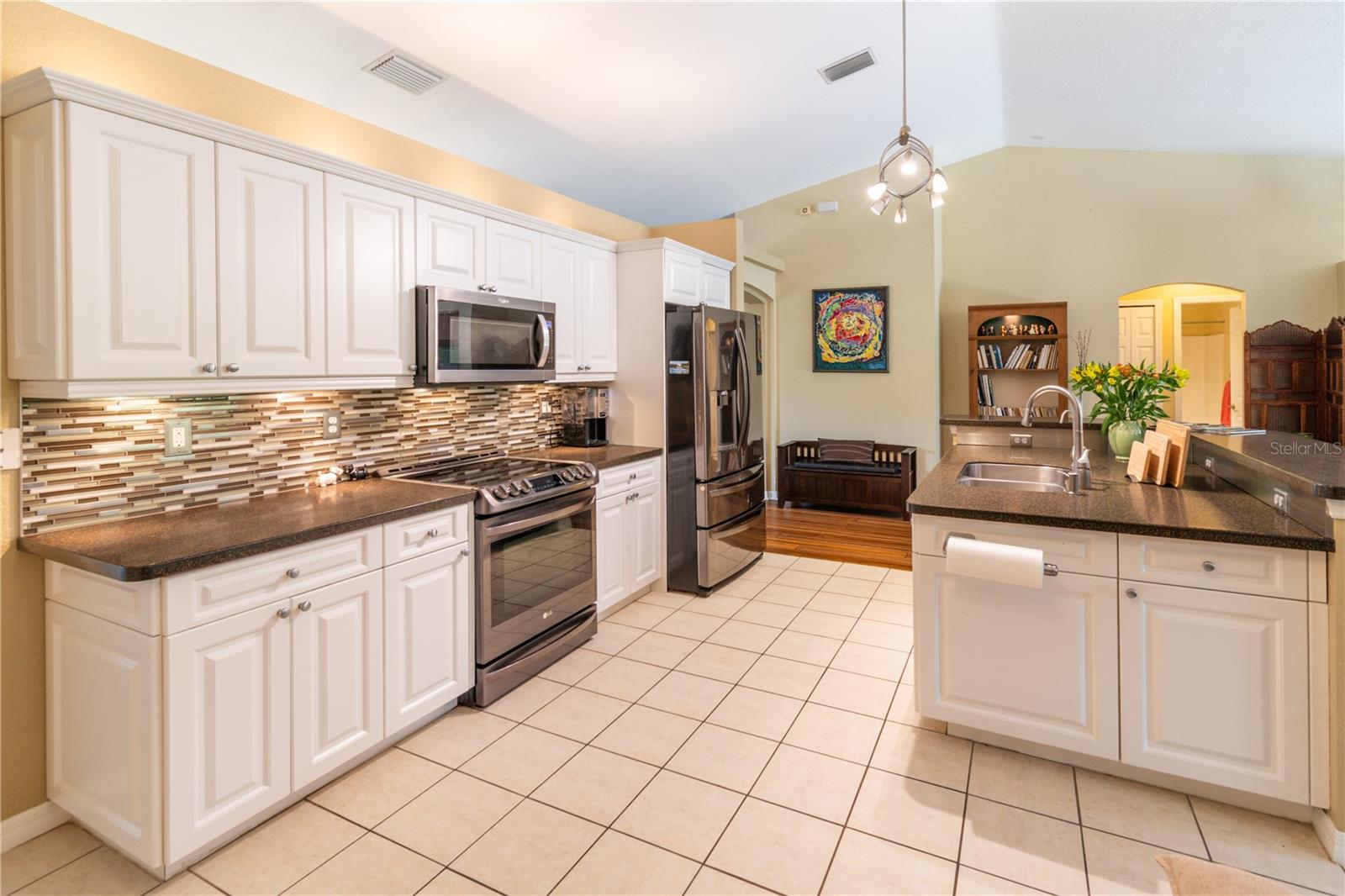 5769 E PRICE BLVD — photo 20