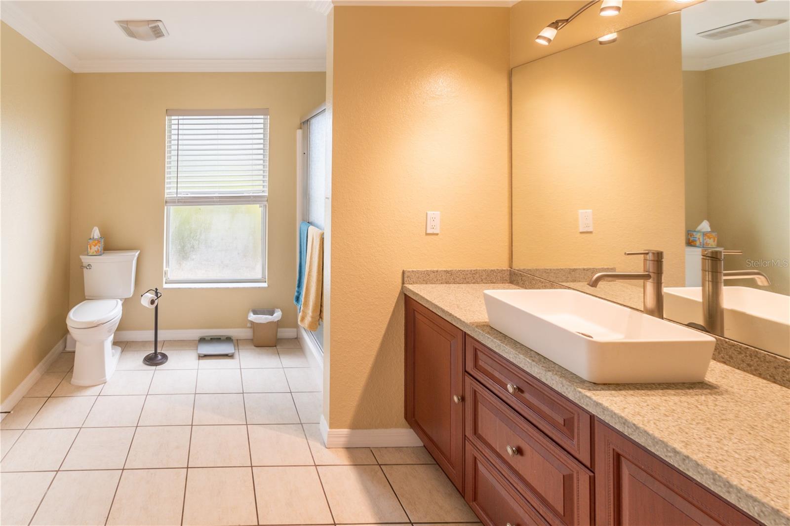 5769 E PRICE BLVD — photo 37