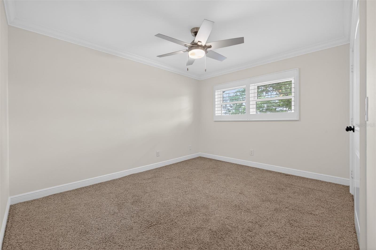 303 ROEBLING RD S — photo 18