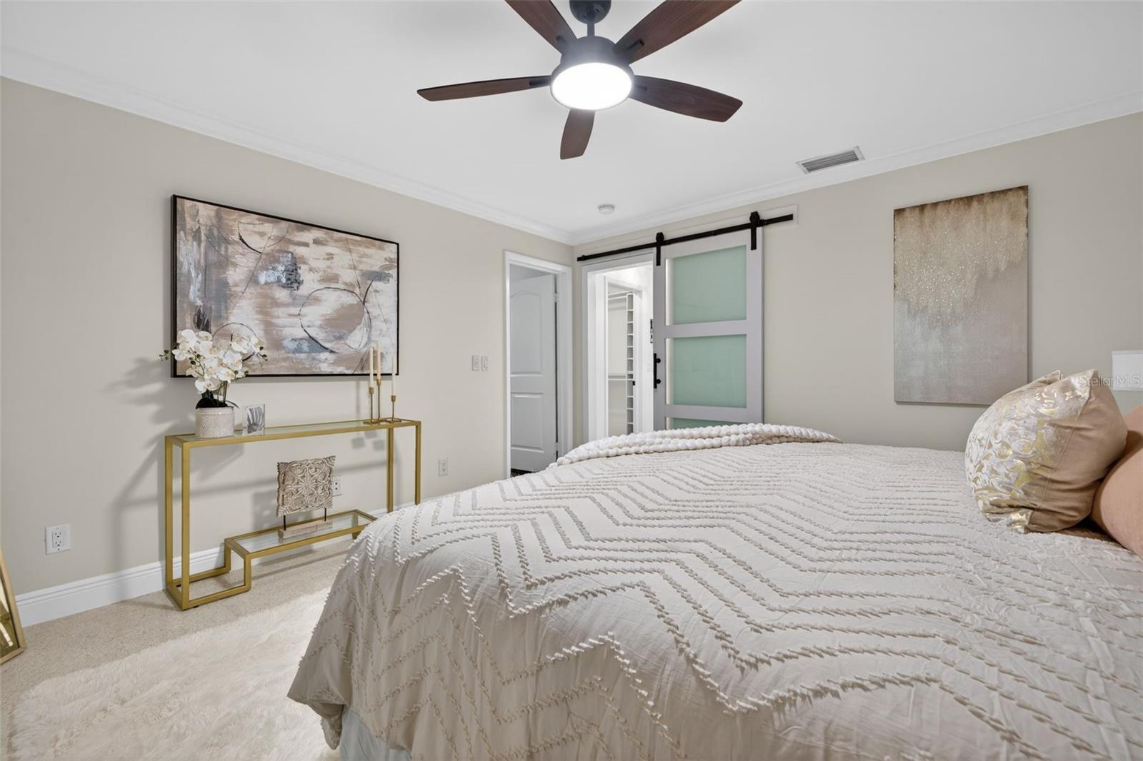 303 ROEBLING RD S — photo 12