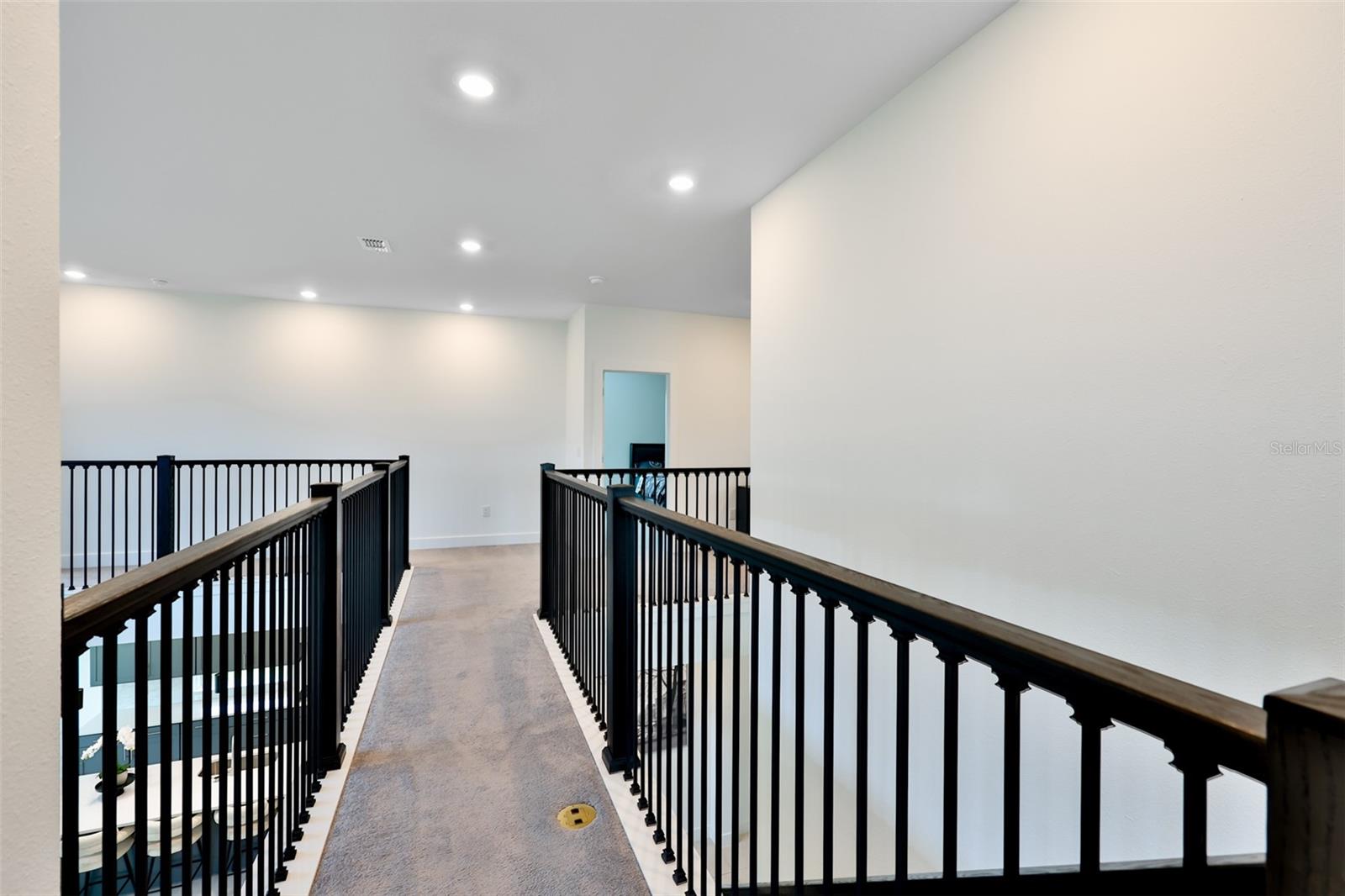 6107 GOLDEN BEACH DR — photo 38