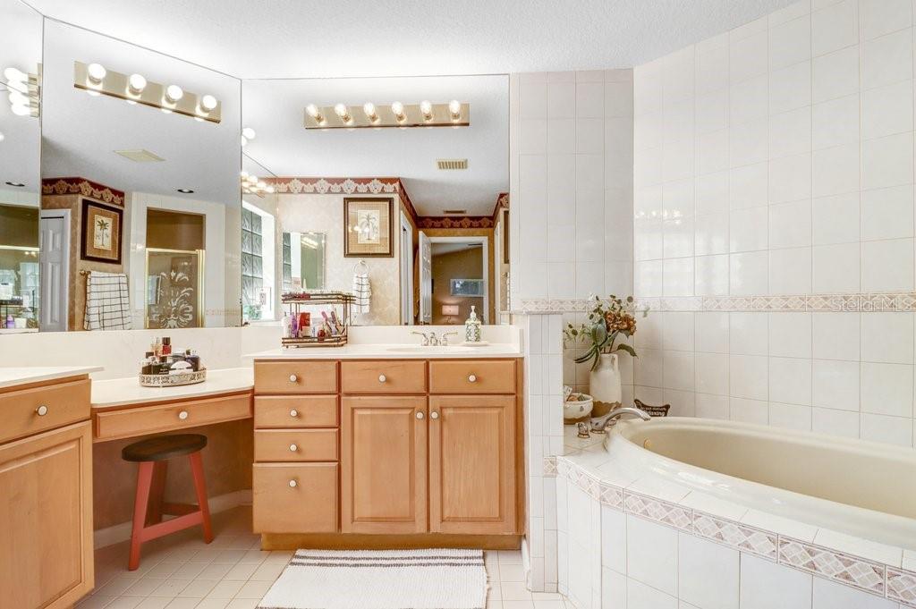 6049 GENTLE BEN CIR — photo 40