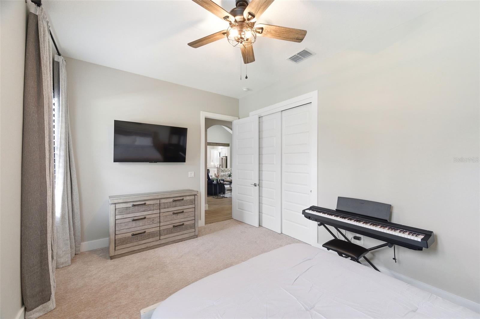 37904 TRILBY RD — photo 29