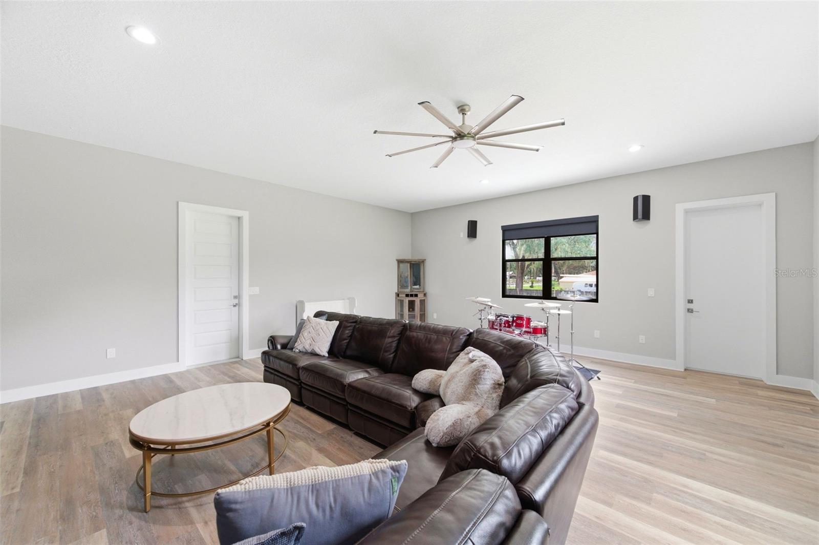 37904 TRILBY RD — photo 65