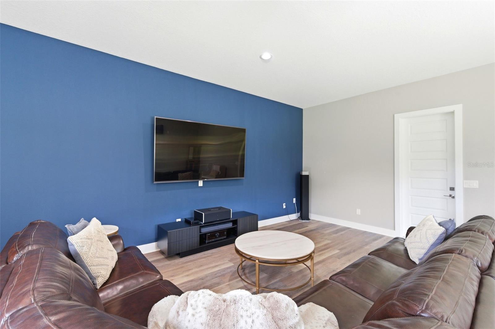 37904 TRILBY RD — photo 64