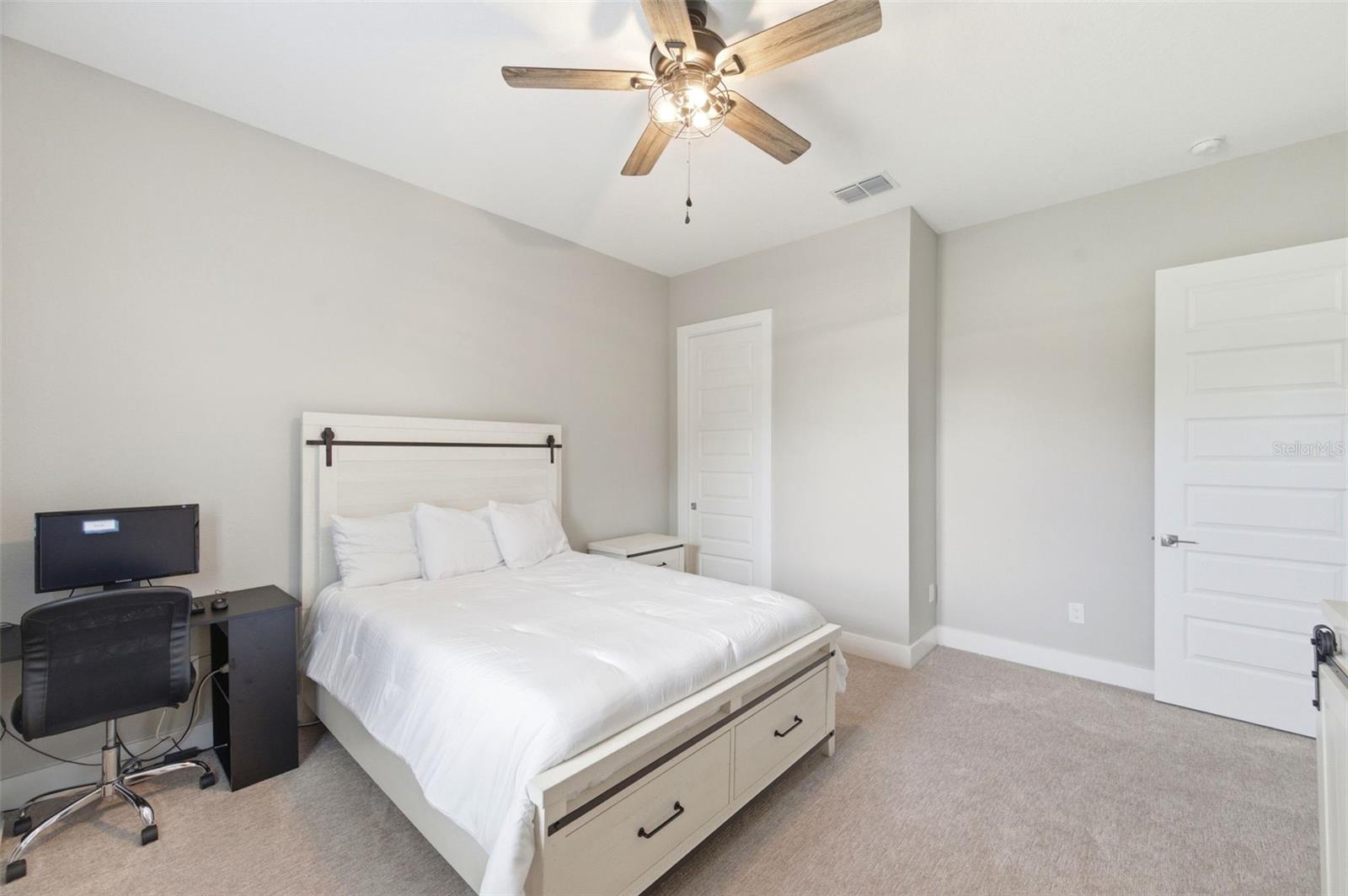 37904 TRILBY RD — photo 33