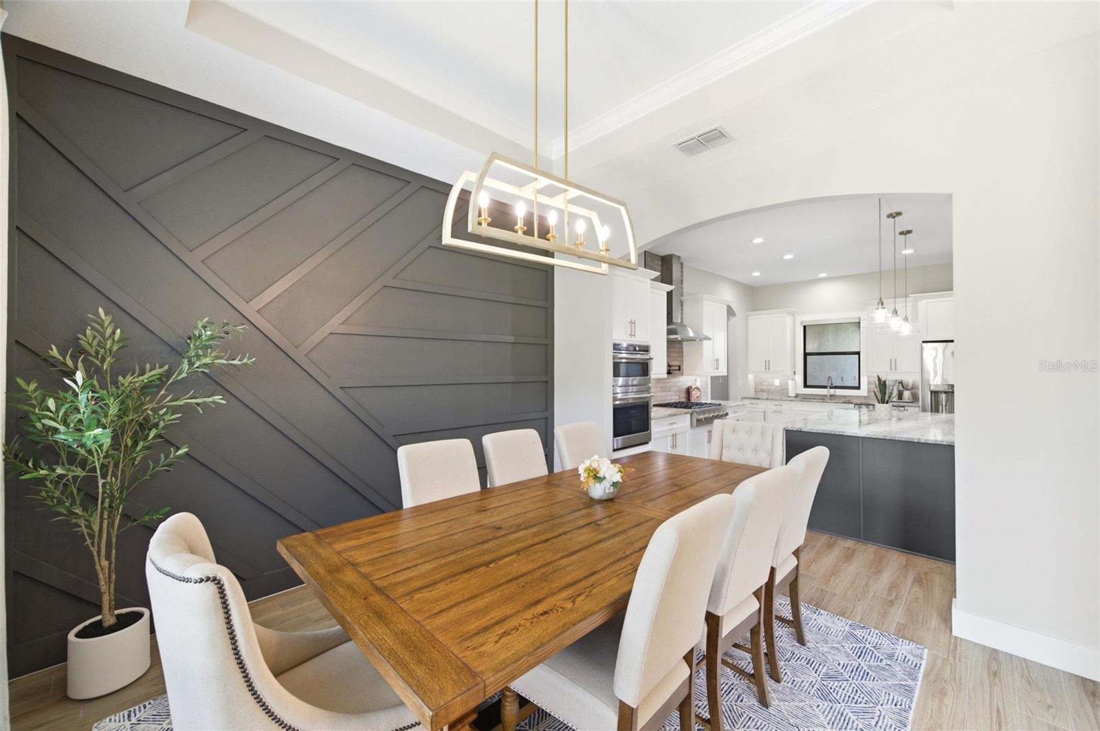37904 TRILBY RD — photo 9