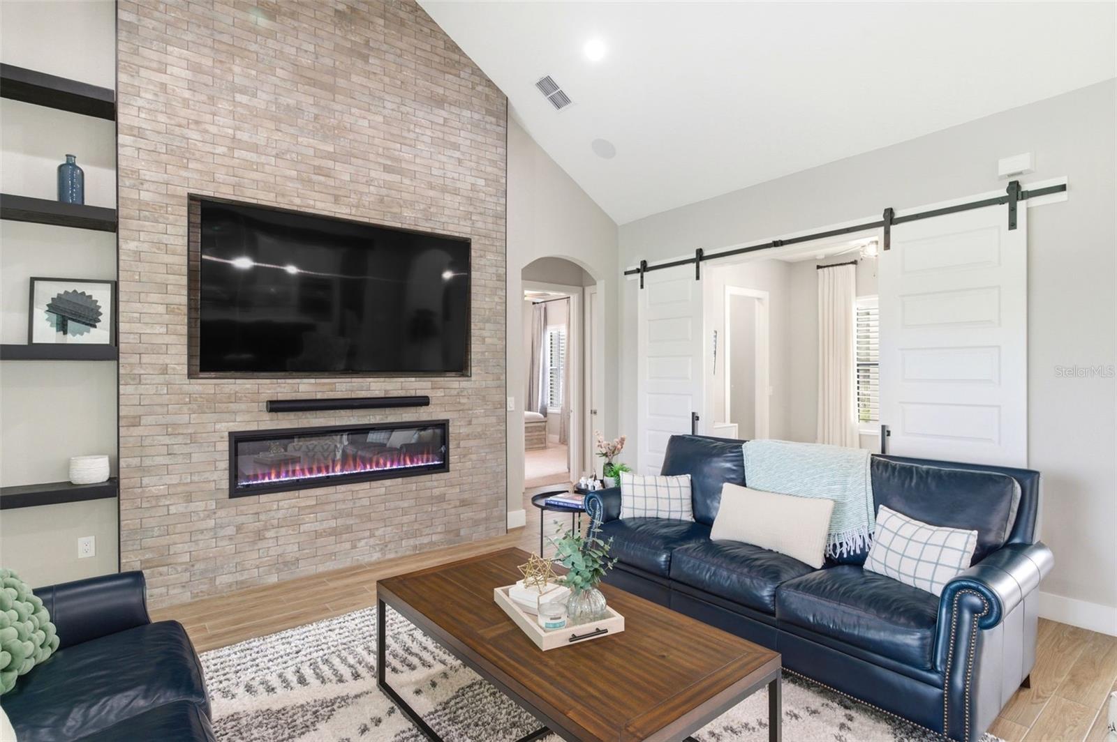 37904 TRILBY RD — photo 21
