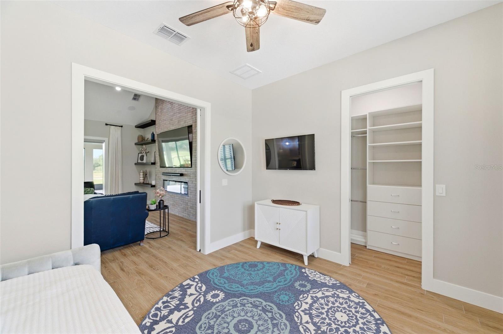 37904 TRILBY RD — photo 25