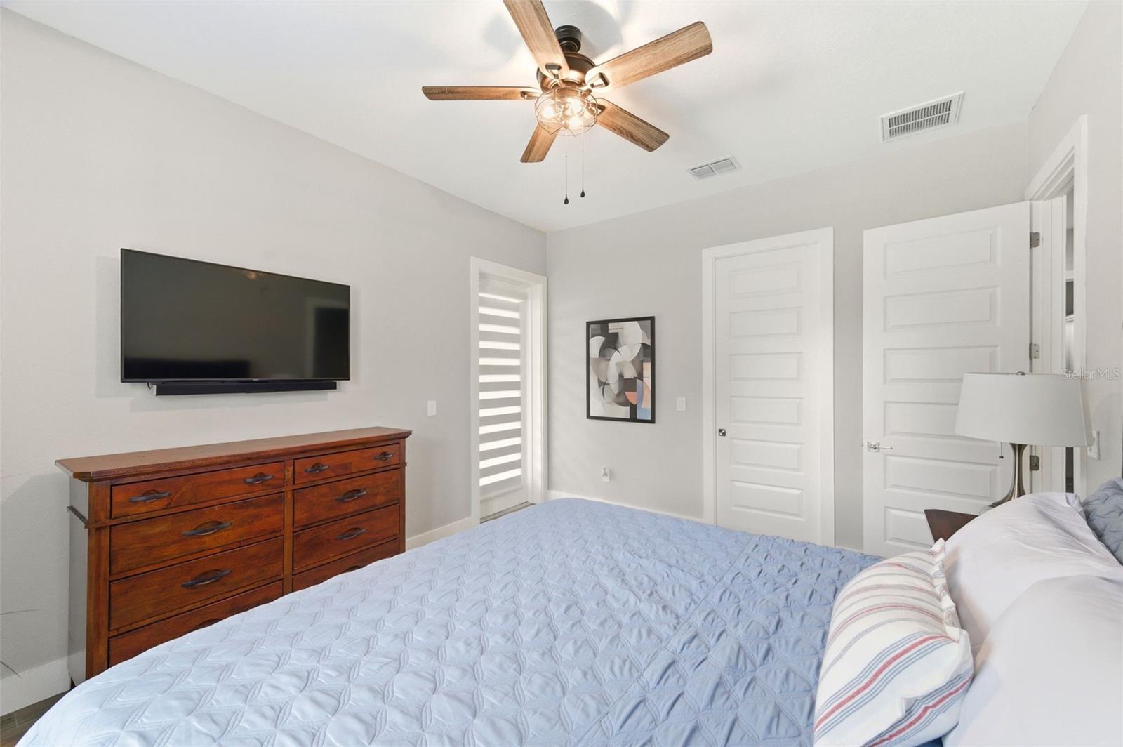 37904 TRILBY RD — photo 58