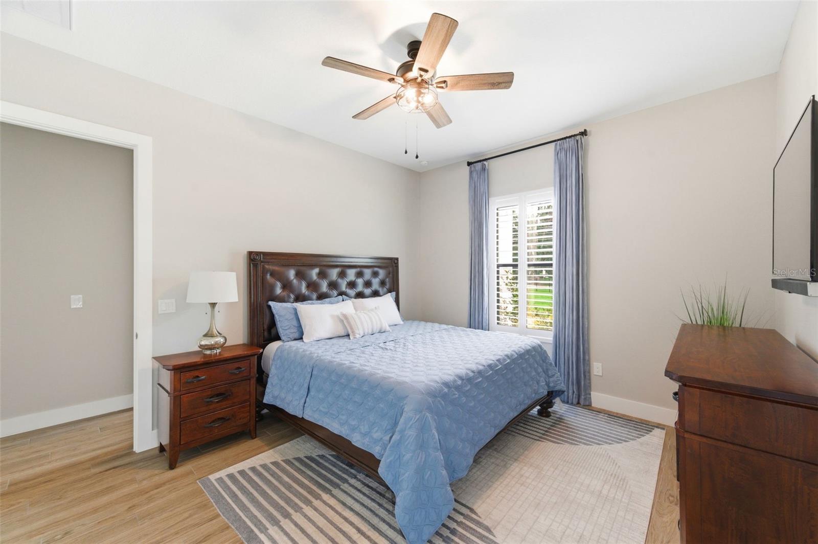 37904 TRILBY RD — photo 56