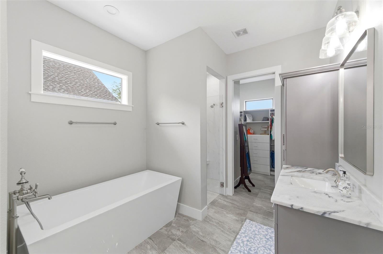 37904 TRILBY RD — photo 44