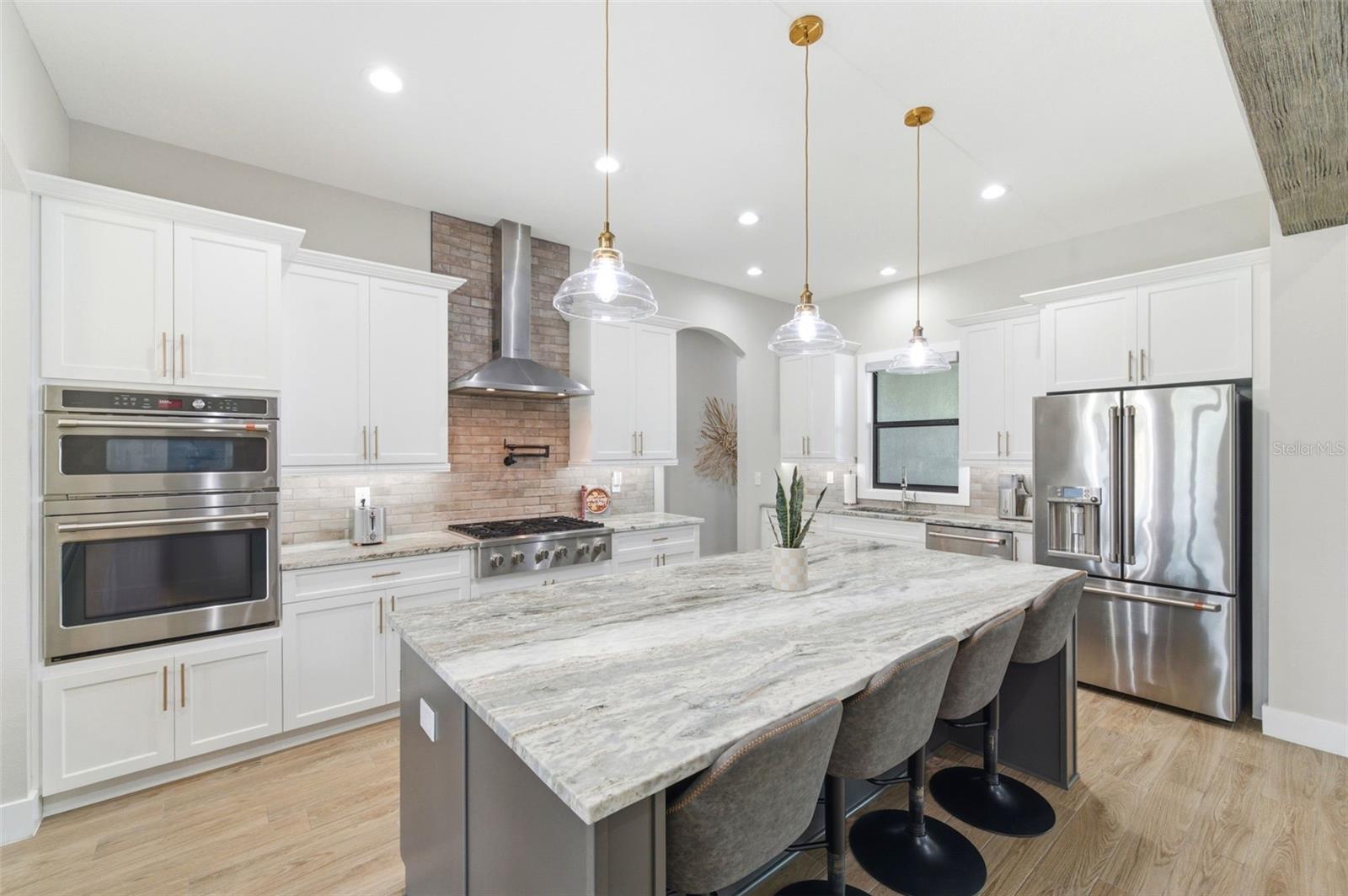 37904 TRILBY RD — photo 13