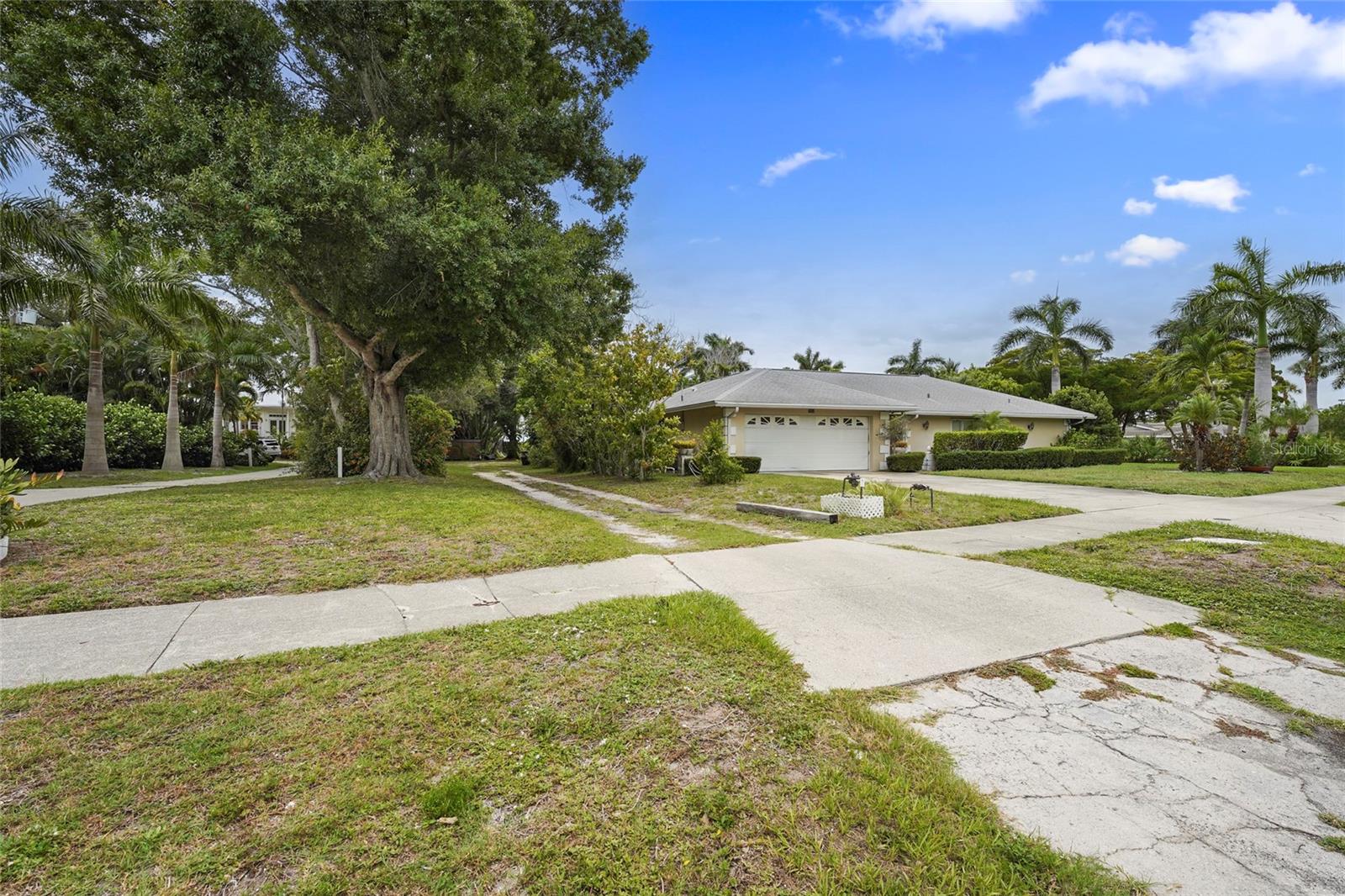 7538 WESTMORELAND DR — photo 11