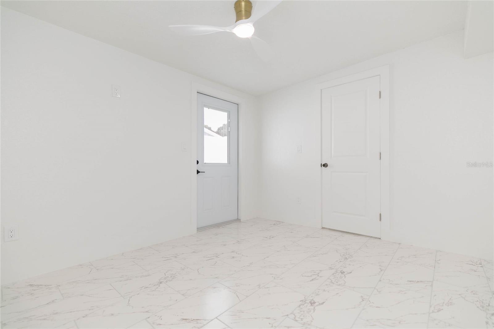 8723 N RIVER FOREST CIR — photo 26