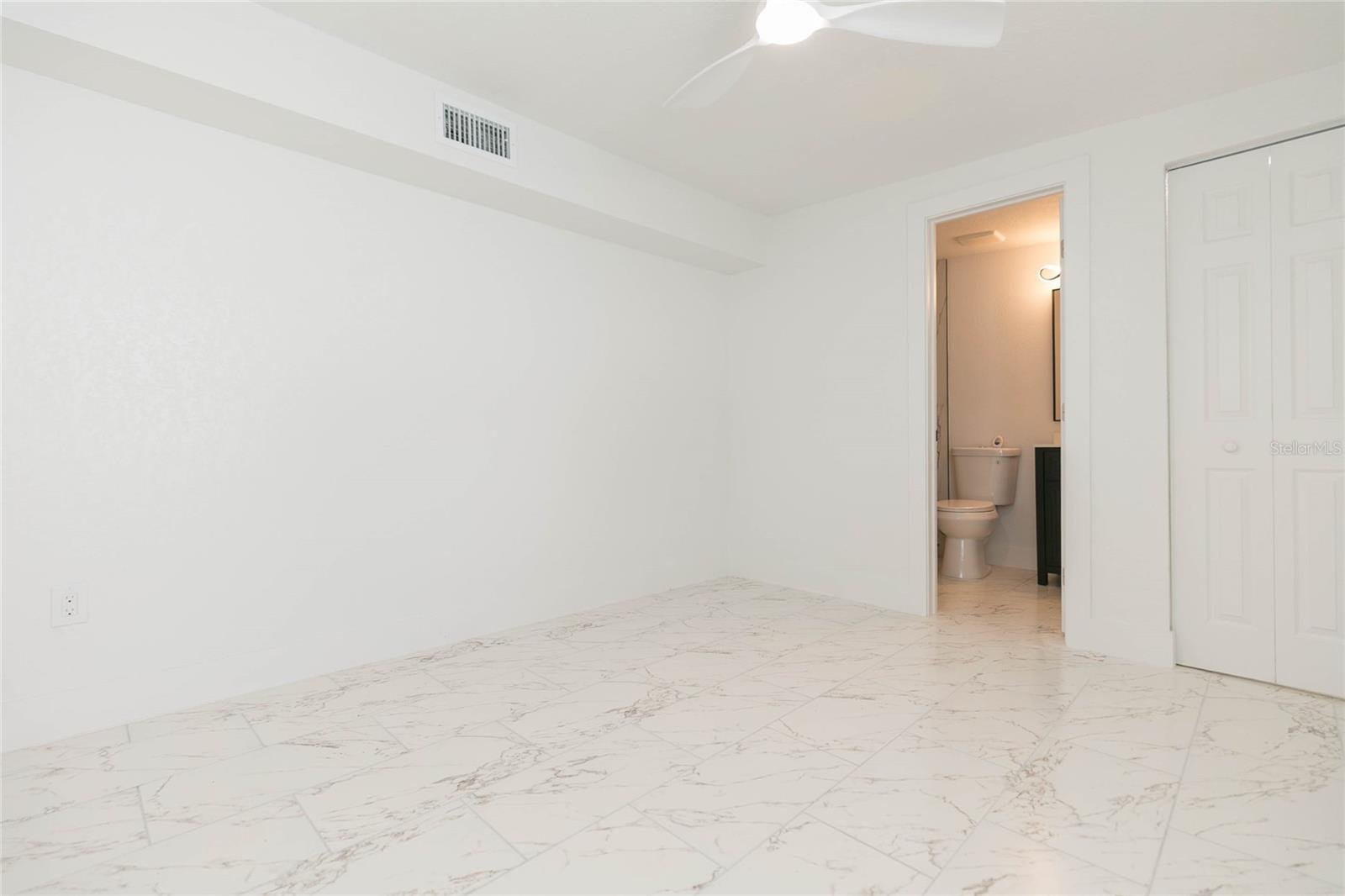 8723 N RIVER FOREST CIR — photo 25