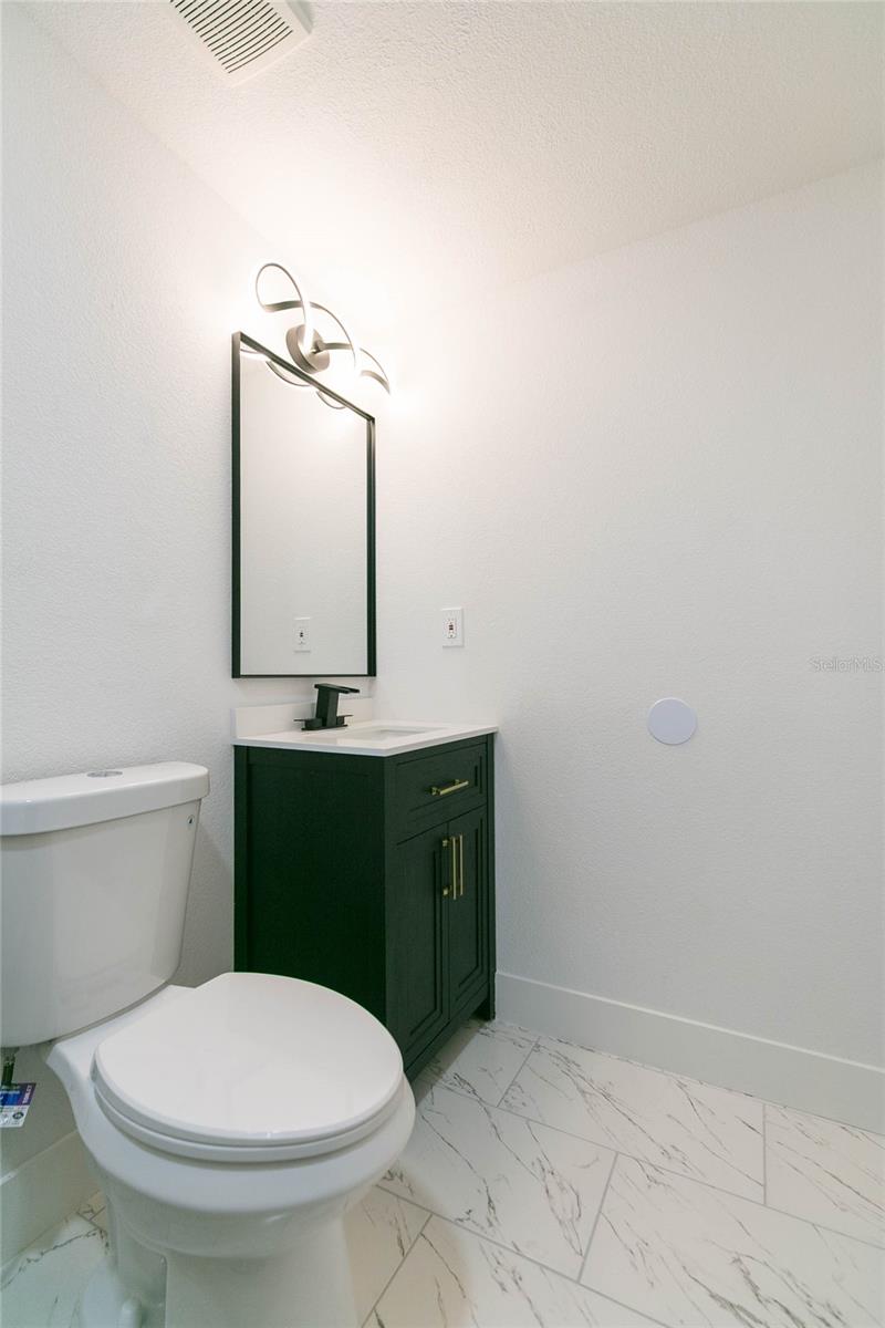 8723 N RIVER FOREST CIR — photo 30