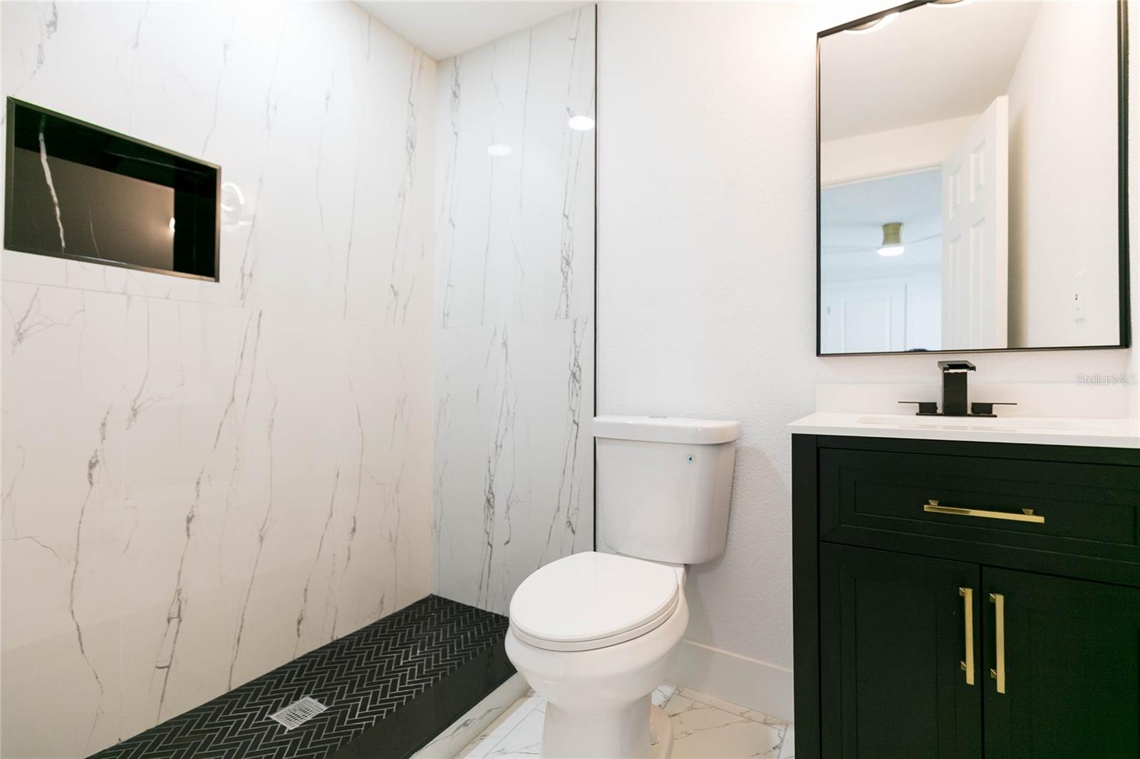 8723 N RIVER FOREST CIR — photo 27