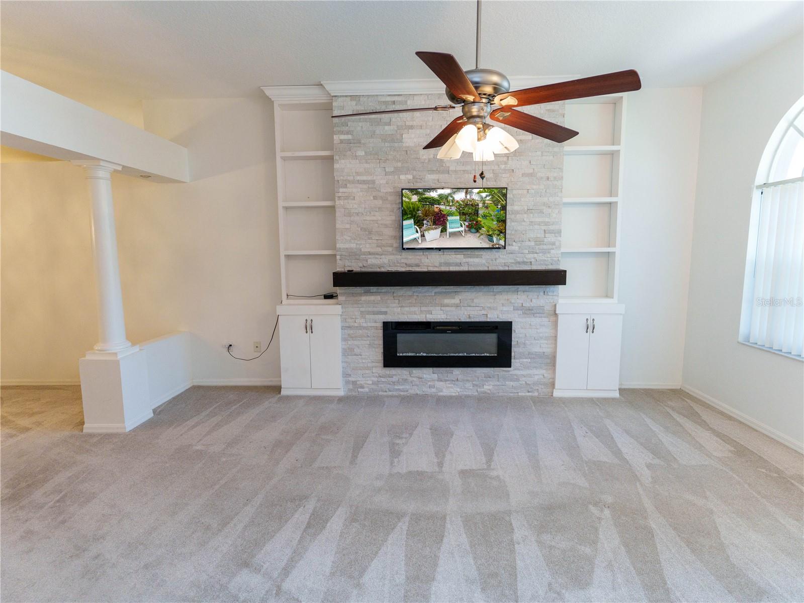 9234 SANTA MONICA WAY — photo 8